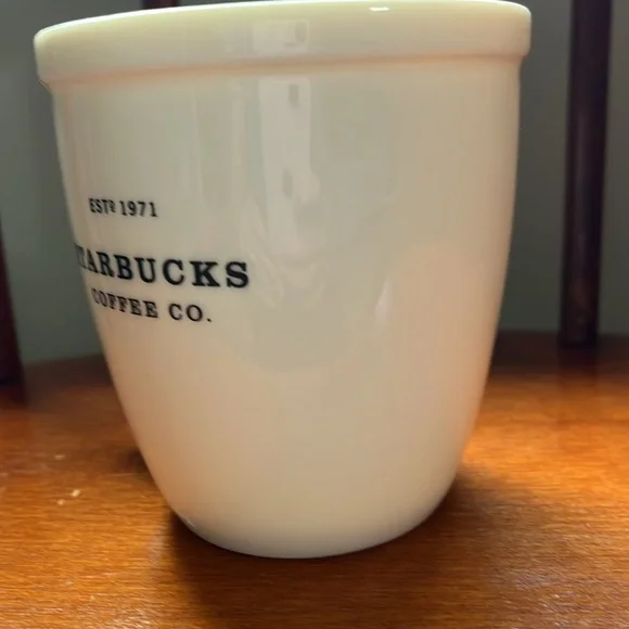 Starbucks Barista 2001 Classic White Mug - Picture 2 of 10